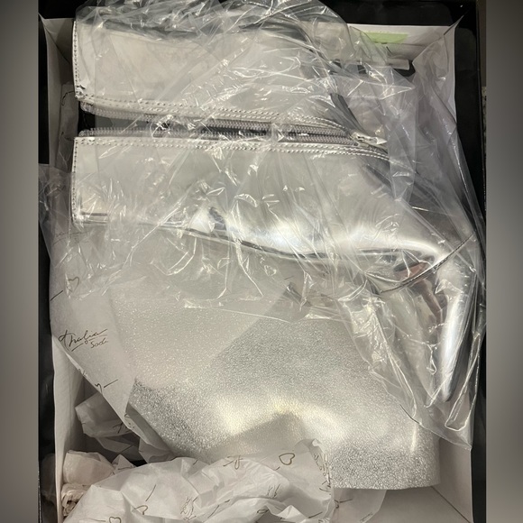 NWT silver stiletto ankle boots - Picture 7 of 13